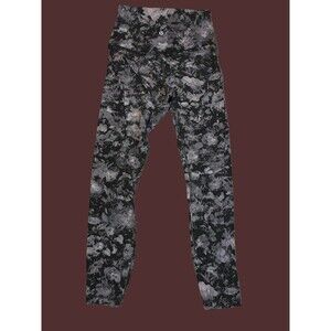 Lululemon Women’s Purple And Black Legging Pants Size 6